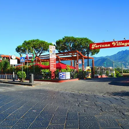 Fortuna Village Tatil parkı Pompei